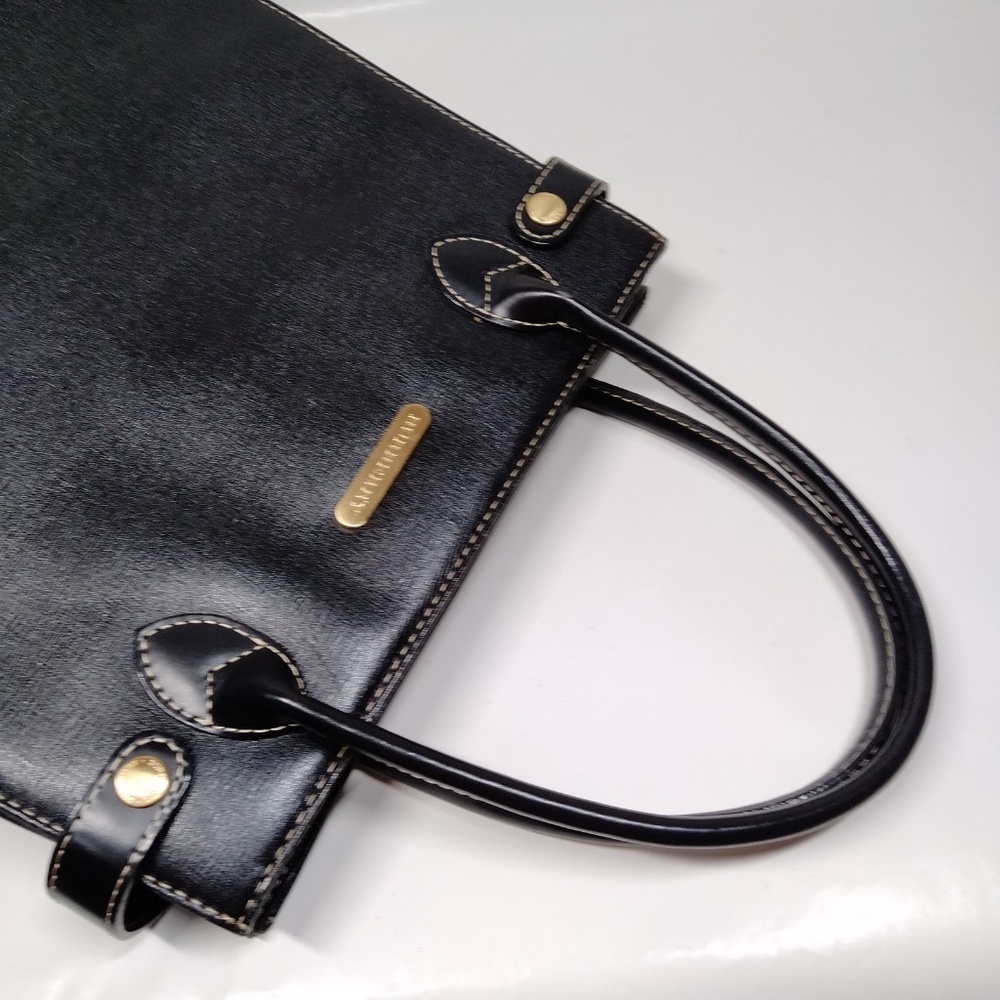 Burberry Tote Black Leather - Picture 4 of 8